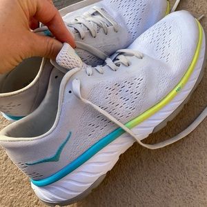 HOKA CAVU 2 Women’s S 8(US)